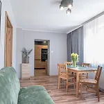 아파트 Vacationclub - Konstytucji 3 Maja 33a 3